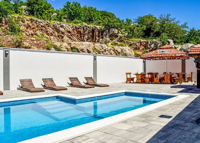 Apartment Delfin-7 By Interhome